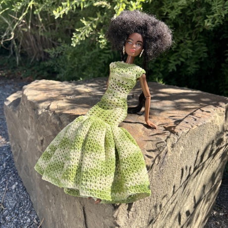 Kleid für Puppen (Barbie, Steffi), grün