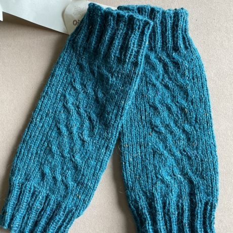 Handgestrickte Handstulpen, Armstulpen, Handschuhe, Fingerlos