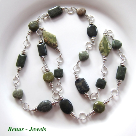 Edelstein Kette lang Jaspis grün Edelsteinkette Perlenkette