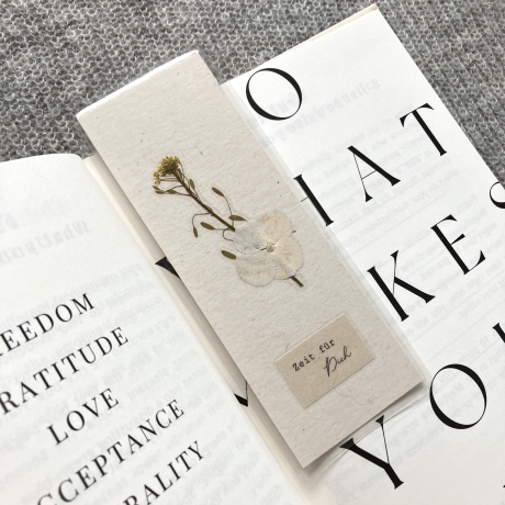 Zeit für Dich • Lesezeichen mit gepressten Blumen 