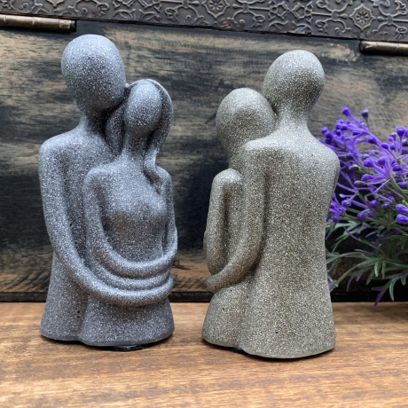 Handgefertigtes Liebespaar aus Stein/Sand/Glas/Harz 