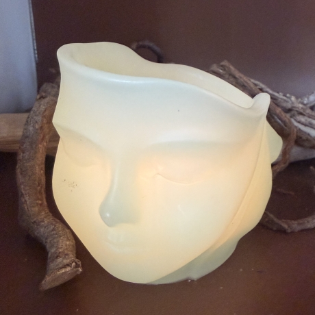 Handmade Gesichter-Vase aus Resin Dekoration im modernen Design