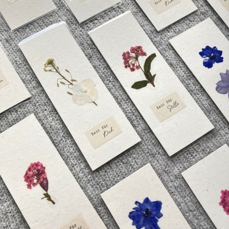 Zeit für Dich • Lesezeichen mit gepressten Blumen 