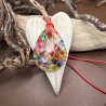 Anhänger mit Blüten und Kordelkette 45 + 5 cm handgefertigt 