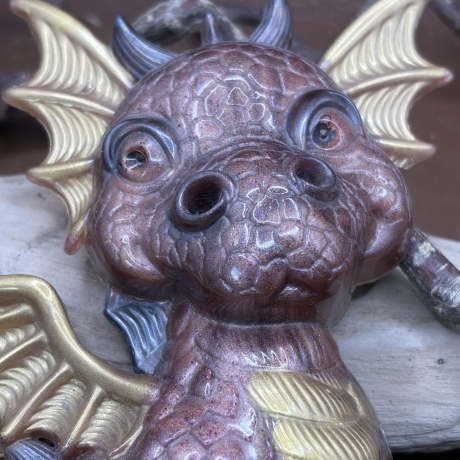 Handgefertigter Deko-Drache aus Epoxidharz