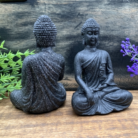 Handgefertigte Buddha Figur aus Naturstein/Sand/Harz