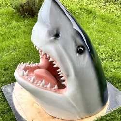 Großer Haikopf, beeindruckende Dekoration. 82 cm.