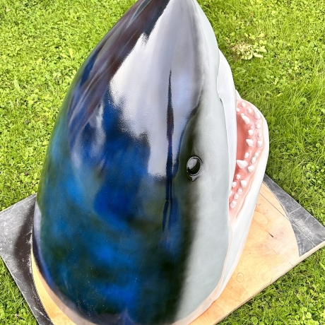 Großer Haikopf, beeindruckende Dekoration. 82 cm.