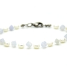 Armband in Weiß aus Süßwasserperlen und Chalcedon-Würfel in Aqua