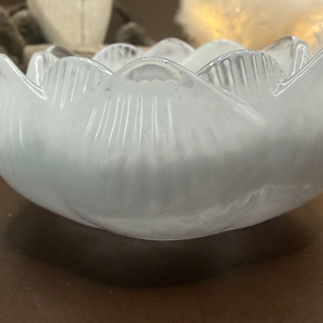 Elegante Resin Deko in Blütenform Lotus 