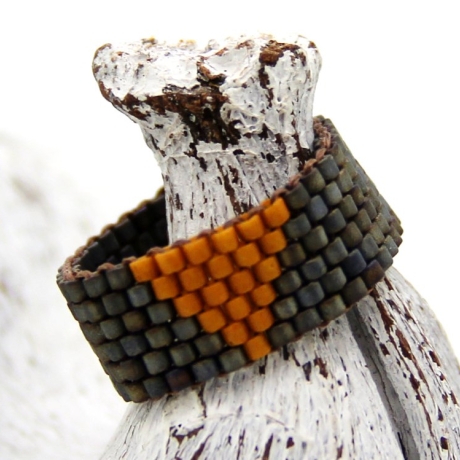Miyuki-Delica-Glasperlen-Bandring in Silvergrey und Ocker