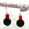 schwarze Lava-Kugel- und rote Korallen-Würfel-Edelstahlbrisuren