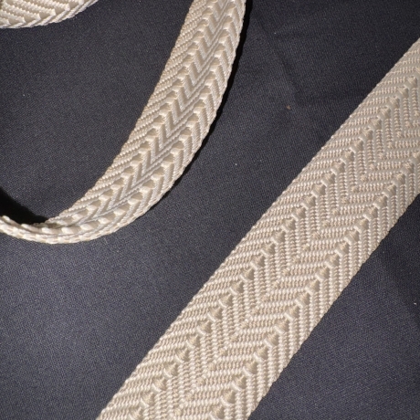 Gurtband Fischgrät beige & natur doppelt Zickzack 38 / 40 mm