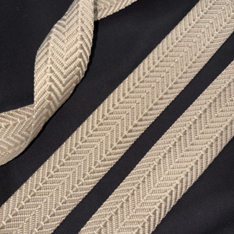 Gurtband Fischgrät beige & natur doppelt Zickzack 38 / 40 mm