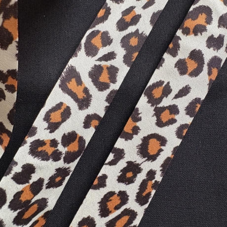 2m Schrägband Leo-Design 25 mm ecru - natur vorgefalzt