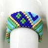 Miyuki-Delica-Glasperlen-Bandring in Grün, Blau, Türkis und Gold