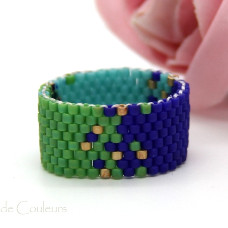 Miyuki-Delica-Glasperlen-Bandring in Grün, Blau, Türkis und Gold