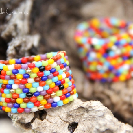 Rocailles-Glasperlen-Bandring in Kunterbunt und Gold