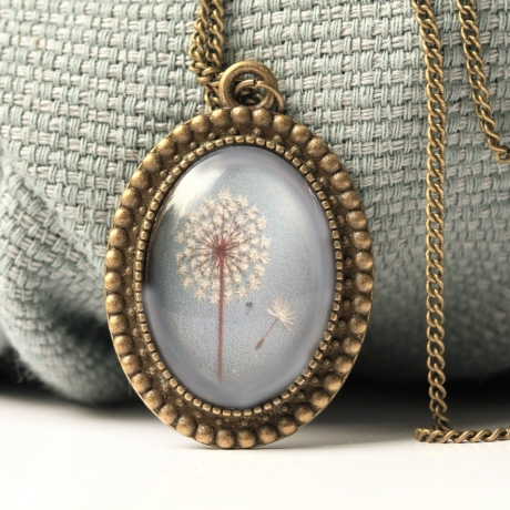 Adventskalender Schmuck 2025: funkelndes Geschenk für Frauen
