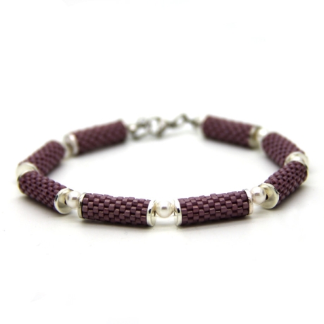 Armband aus Delica-Glasperlen in Mauve in Peyotestitch-Technik