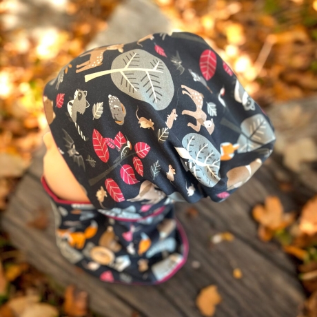Mütze und Loop Set Kinder Waldtiere Herbst Mütze Jersey Halssocke