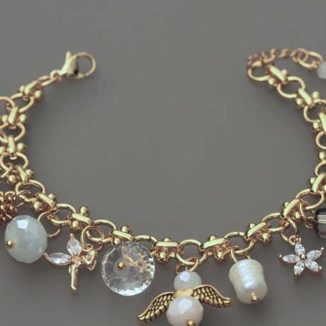 Vergoldetes Weihnachtsarmband mit Charms – Festlicher Armband