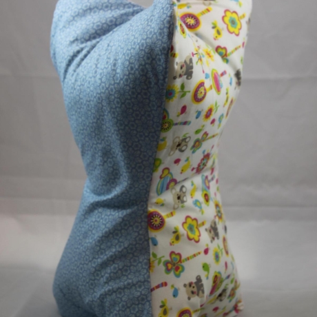 Knochenkissen mit Bezug