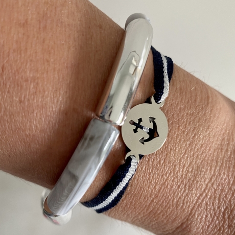 Perlenarmbänder