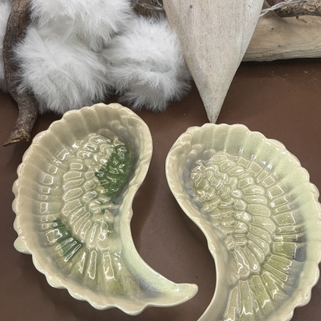Handgefertigte Epoxidharz-Schälchen Engelsflügel Form – 2er-Set