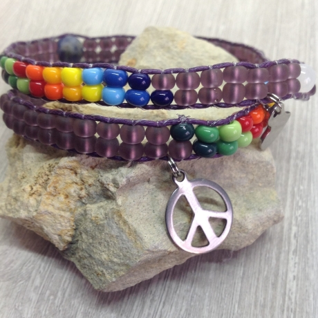 Wickelarmband 'Peace' mit Rocailles in Regenbogenfarben