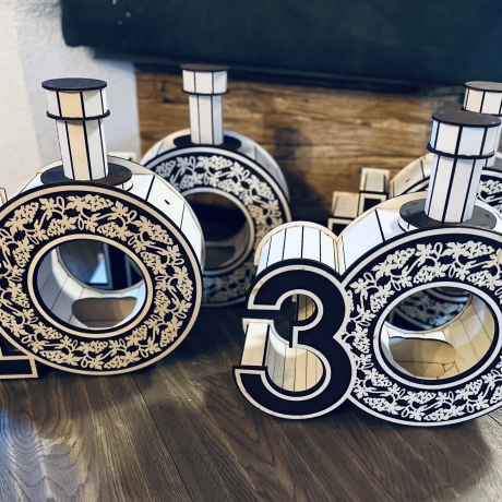 Jubiläums-Weinbox – Handgemachte Eleganz für jeden Meilenstein