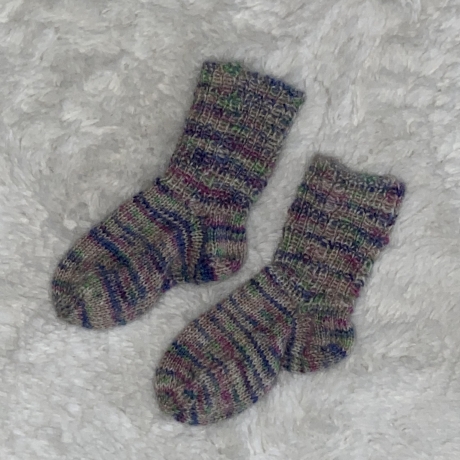 Babysöckchen Gr. 17/18♥bunt♥gestrickte Socken♥7-12 Monate