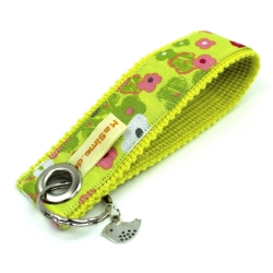 Frische Zitrone gelber Schlüsselanhänger blühende Blumenwiese