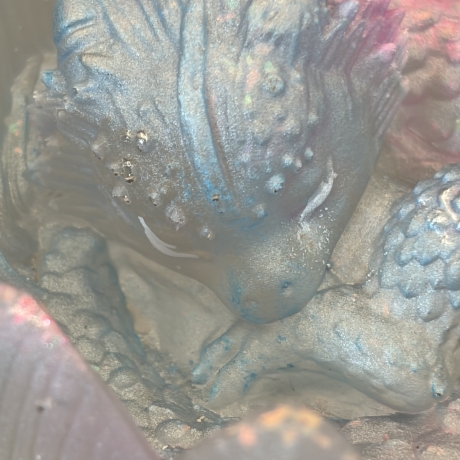 Mystische Fantasy-Dekoration in schimmernden Pastellfarben