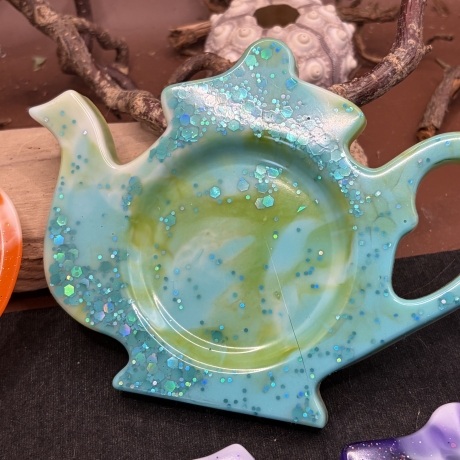 Handmade Epoxidharz-Untersetzer Set – Farbenfrohe Unikate