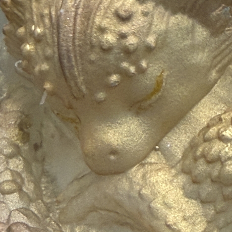 Mystische Fantasy-Dekoration in schimmernden Pastellfarben