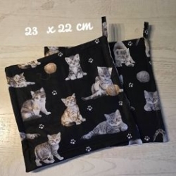 Topflappen Set XL - doppellagig Einzigartig - Katzen auf schwarz