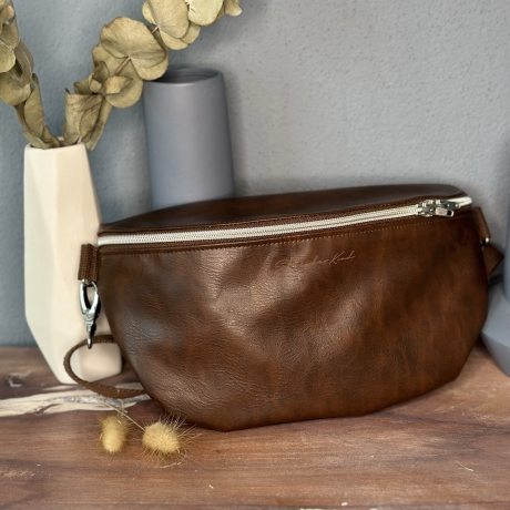 Bauchtasche BASY aus Kunstleder