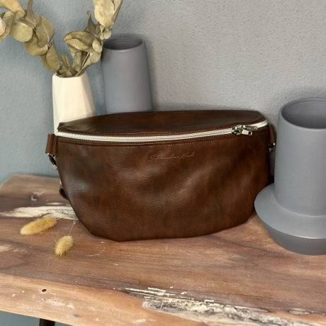 Bauchtasche BASY aus Kunstleder