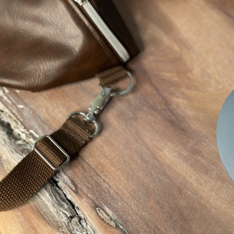 Bauchtasche BASY aus Kunstleder