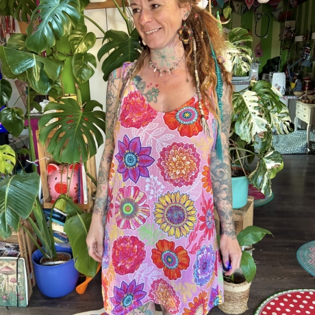 Sommerkleid mit Bindebändern Größe 38-42