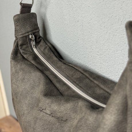 LuniBag grau/silber Veluors  Kunstleder 