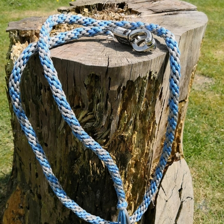 Handgeflochtener Führstrick aus Paracord *Angebotspreis*