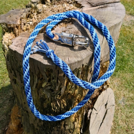 Handgeflochtener Führstrick aus Paracord *Angebotspreis*