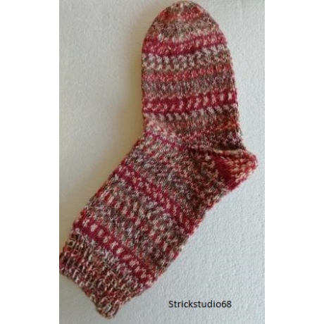 Socken Gr. 36/37  handgestrickt  Jaquardmuster rot/braun/weiß