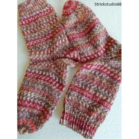 Socken Gr. 36/37  handgestrickt  Jaquardmuster rot/braun/weiß