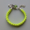 Makramee-Armband in Neonfarbe