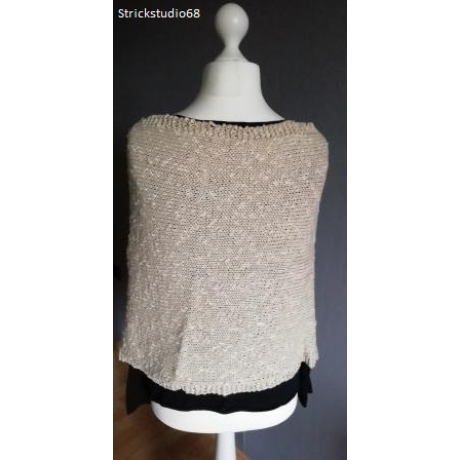 Poncho  Gr:S/M - handgestrickt - beige/weiß meliert - mit Muster