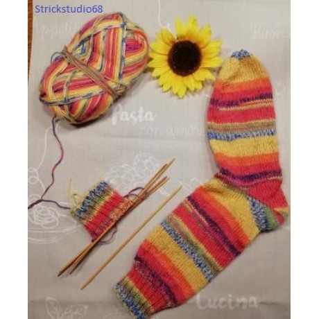 Socken-handgestrickt-Gr. 38/39-Streifen-bunt mit gelb,orange,...