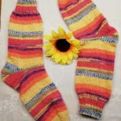 Socken-handgestrickt-Gr. 38/39-Streifen-bunt mit gelb,orange,...